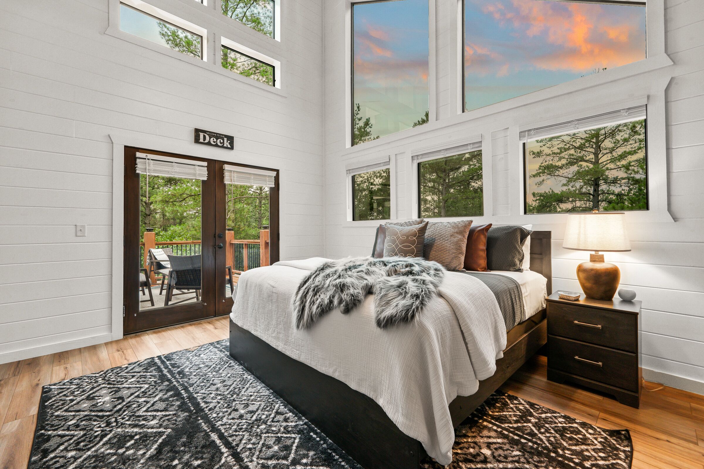 Hoops&Pickle Ball/ATV Trails/Stunning Cabin