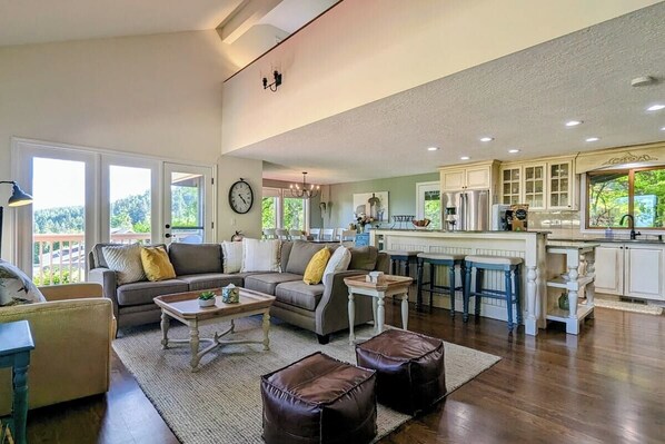 TV, fireplace, books