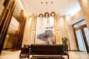 Lobby lounge - Qianfoshan Jiankang Hotel (Suichang)