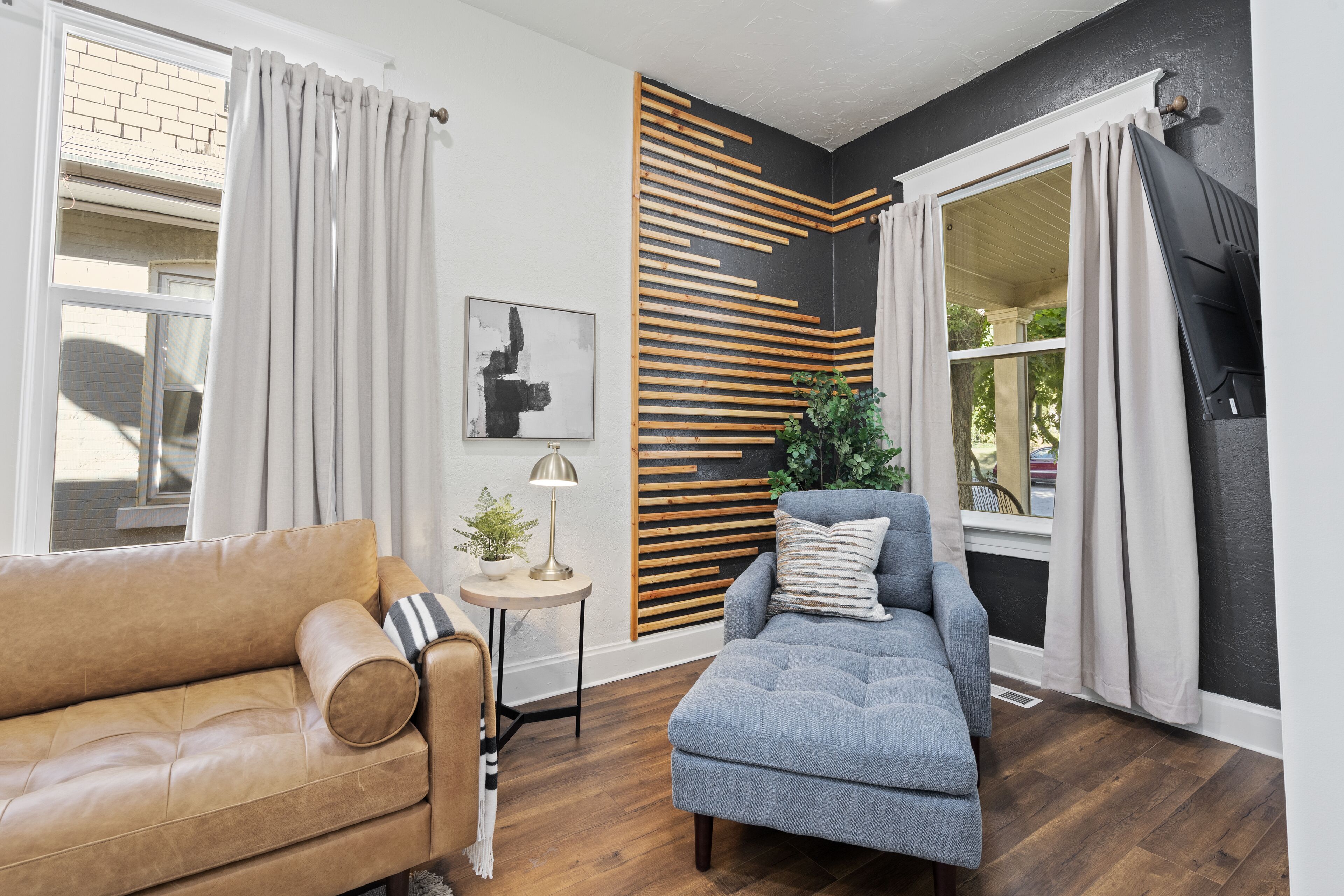 Cool Historic Remodel, 5 min walk to the U