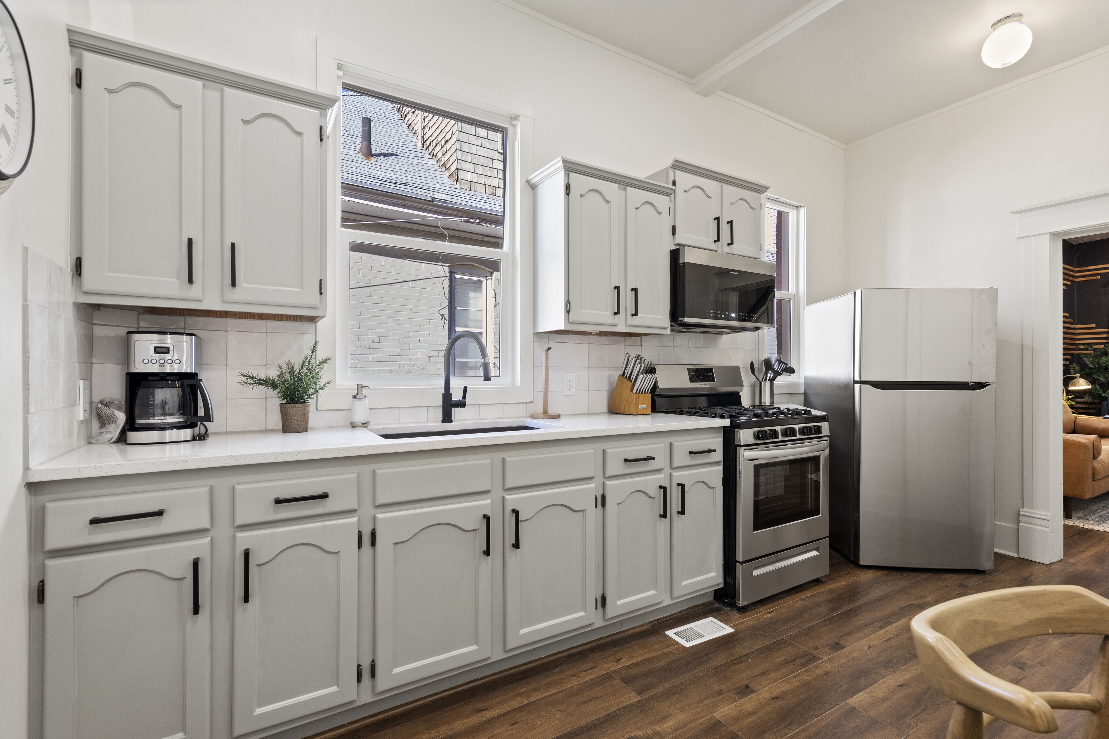 Cool Historic Remodel, 5 min walk to the U