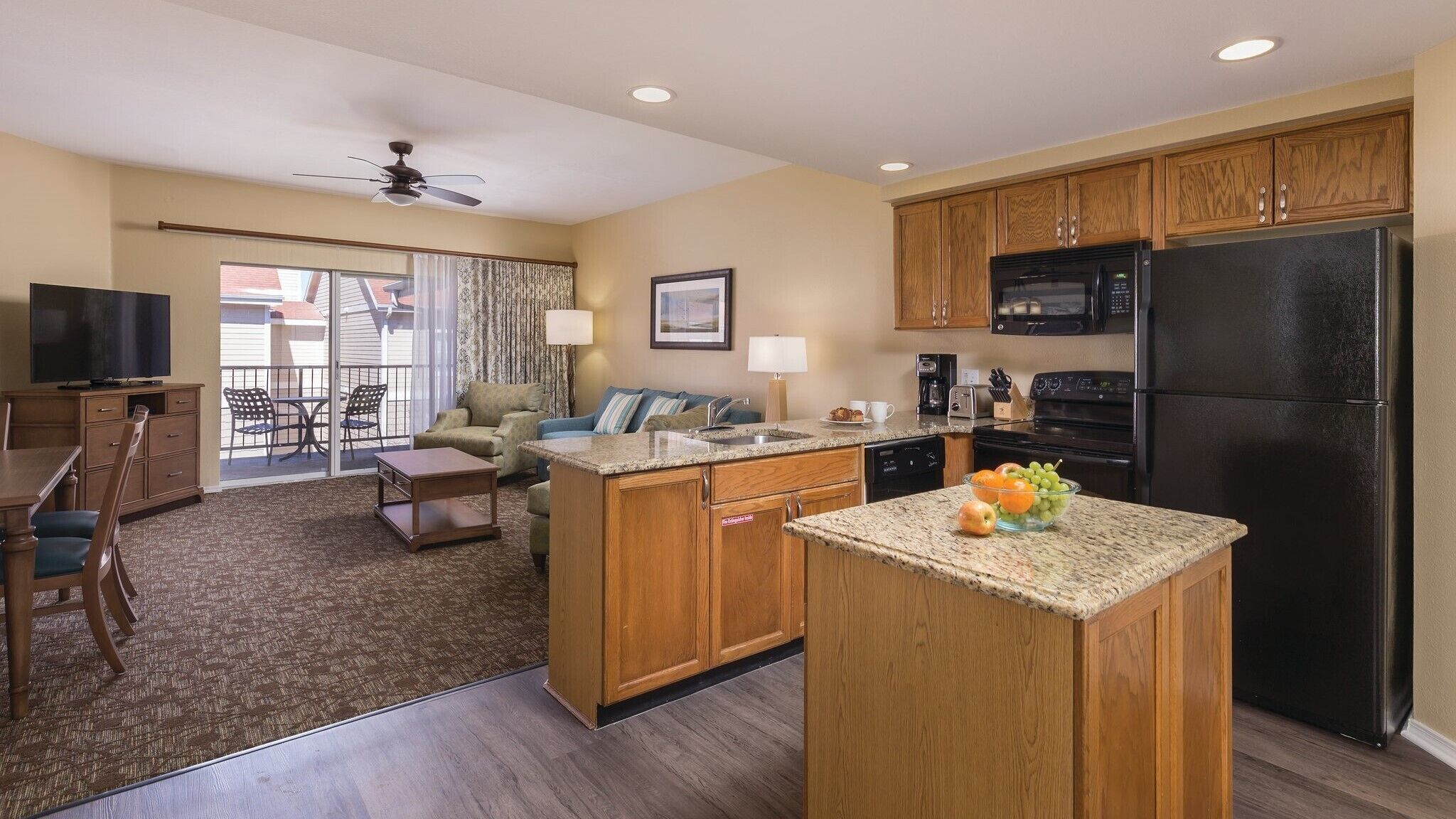 2BD/Branson - w/Pools, Barbecue, Gym!