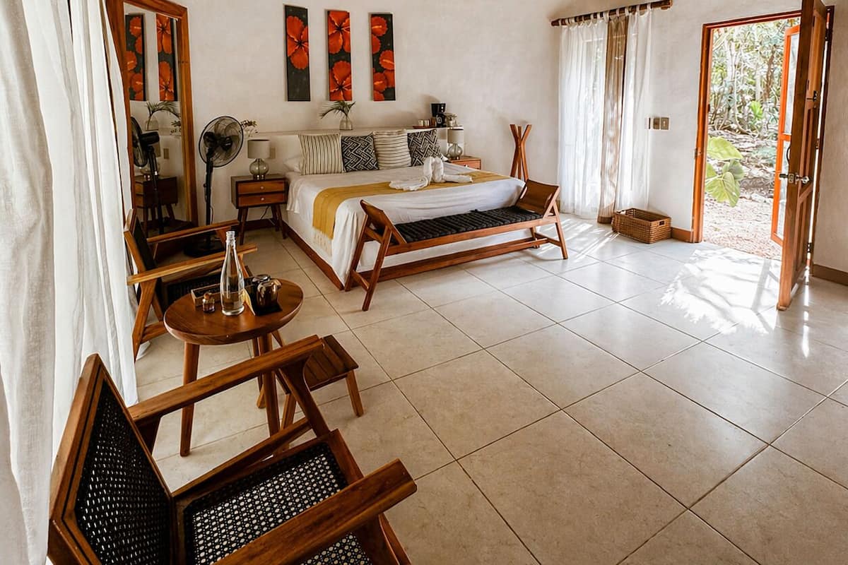 Premium bedding, pillow-top beds, minibar, in-room safe
