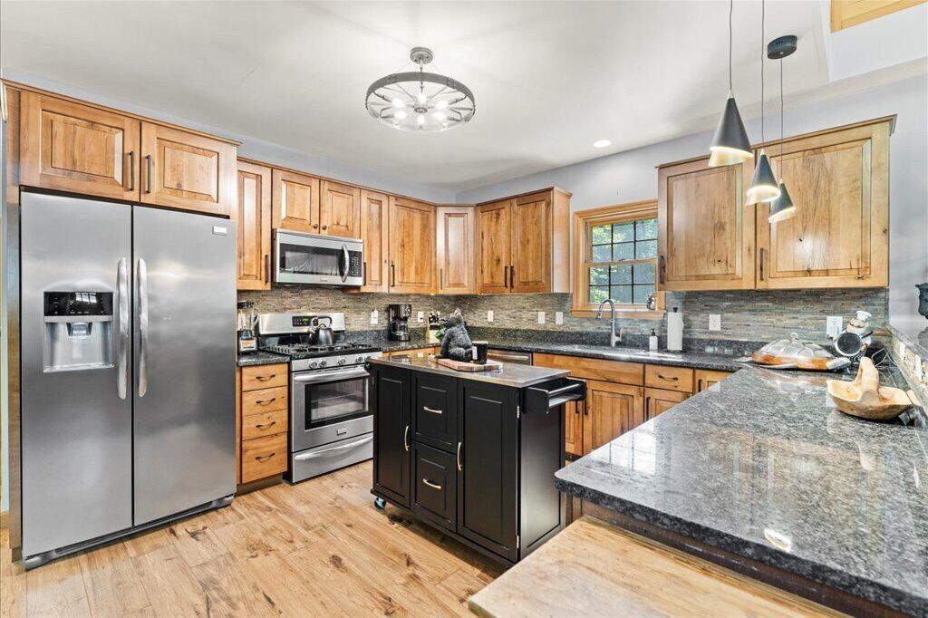 Bolton Bear House- Fall Special 50% off a 3rd night