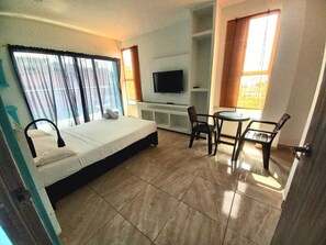 Standard Studio Suite, Partial Ocean View - Hotel Avadia Del Mar (Cartagena)