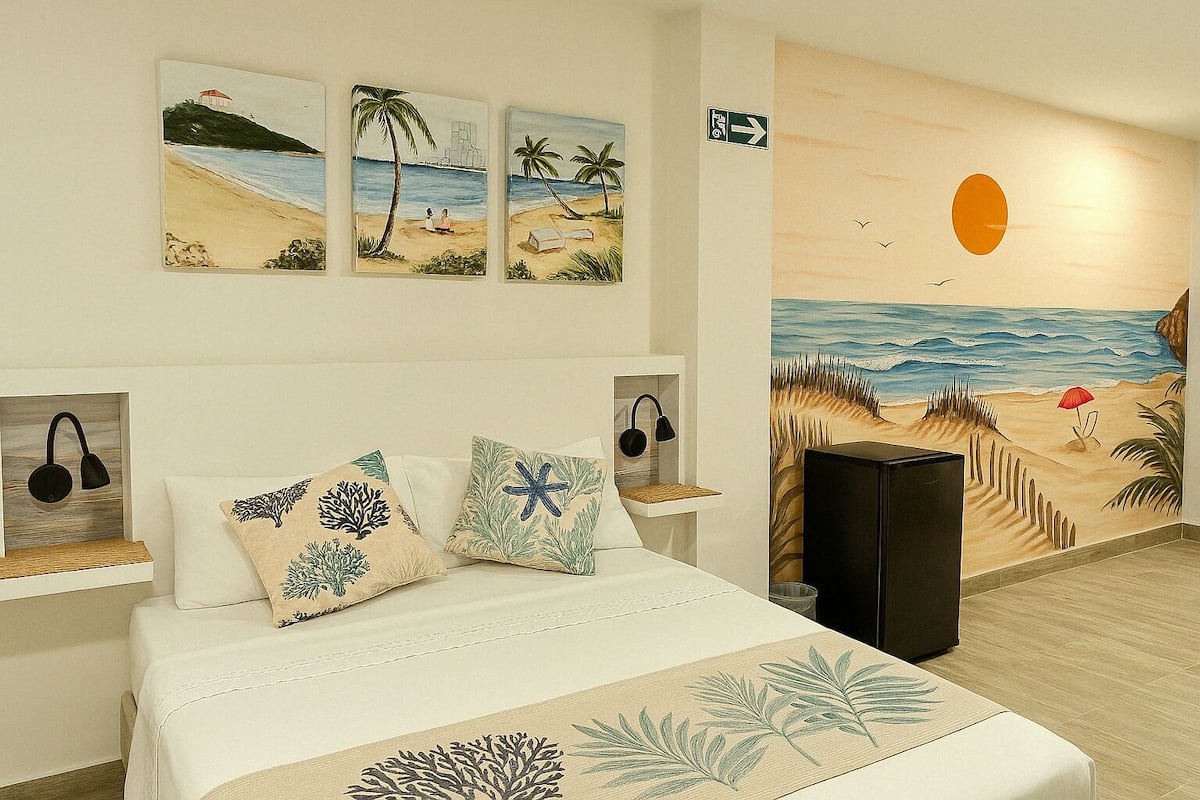 Habitación doble estándar, vista al jardín | Escritorio, insonorización, tabla de planchar con plancha y wifi gratis