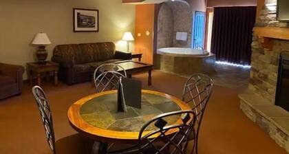 3BD & 10 Water Park Passes Lux Chula Vista Condo