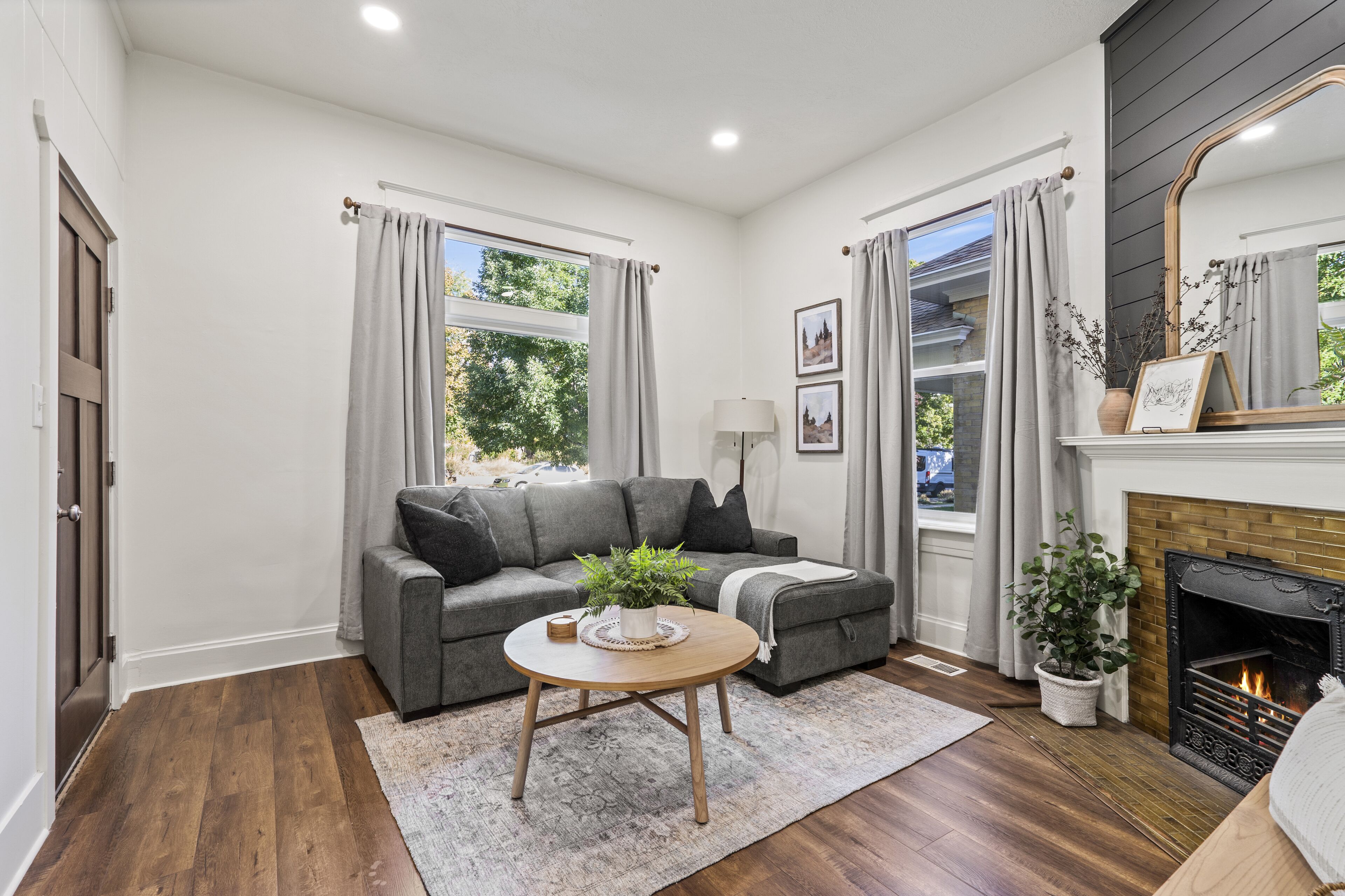 Stunning Historic Home Walk to U