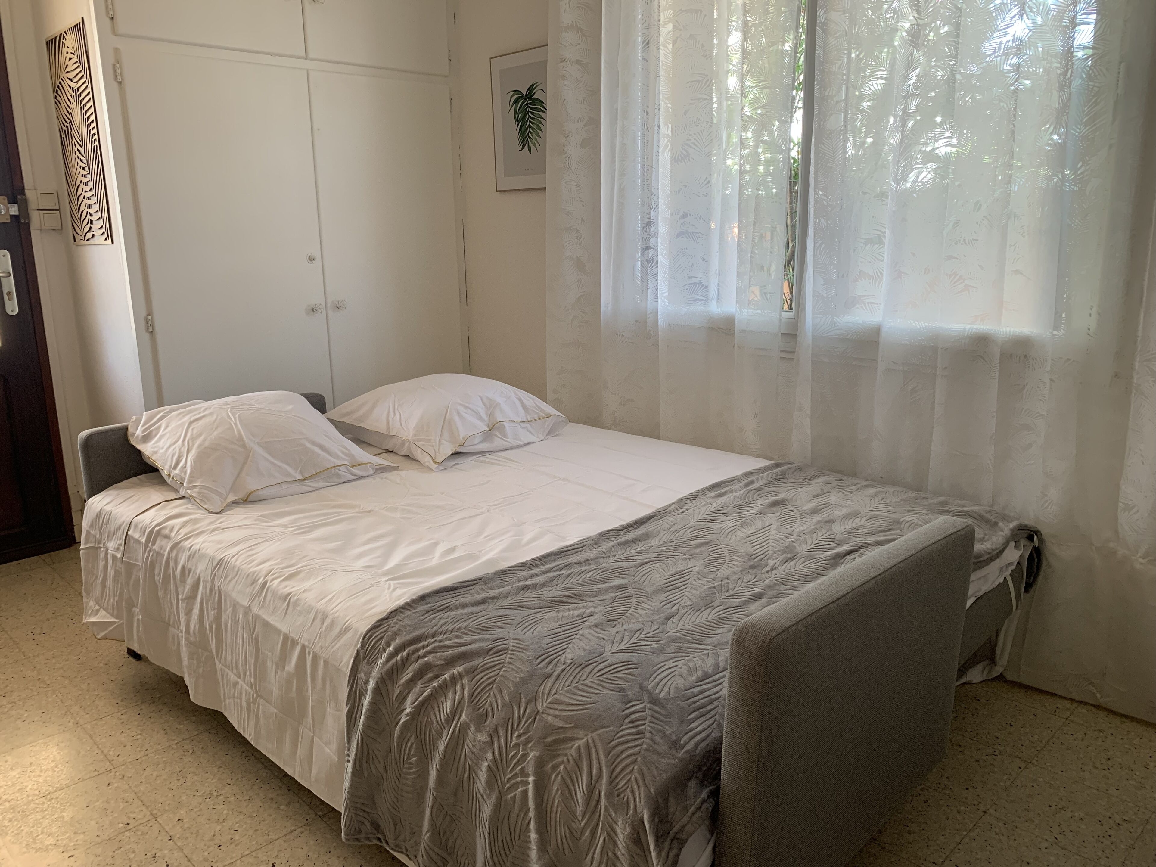 Pretty T2 ground floor whole house with independent garden