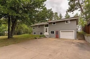 Exterior - Lakeshore Cabin/Home sleeps 8, North MN Heaven (Babbitt)