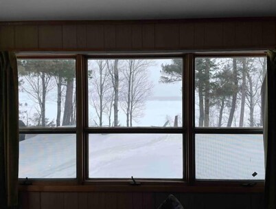 Lakeshore Cabin/Home sleeps 8, North MN Heaven