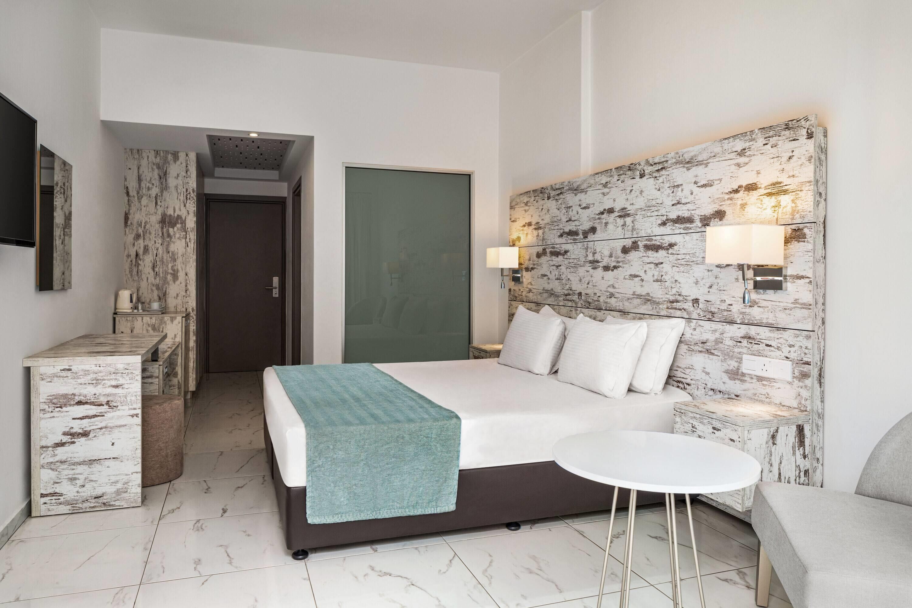Photo - Ramada Hotel & Suites by Wyndham Ayia Napa