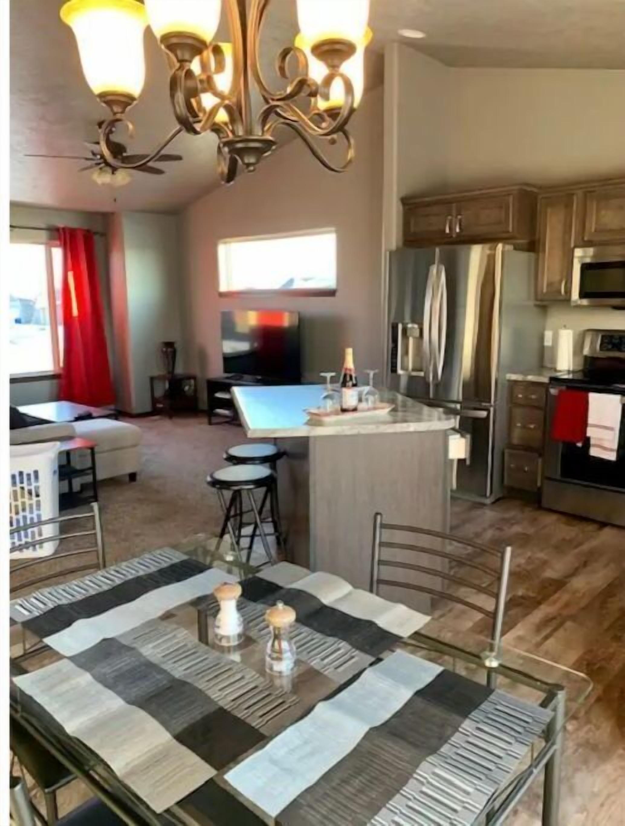 ENTIRE House in Suburbs 10 min from city center