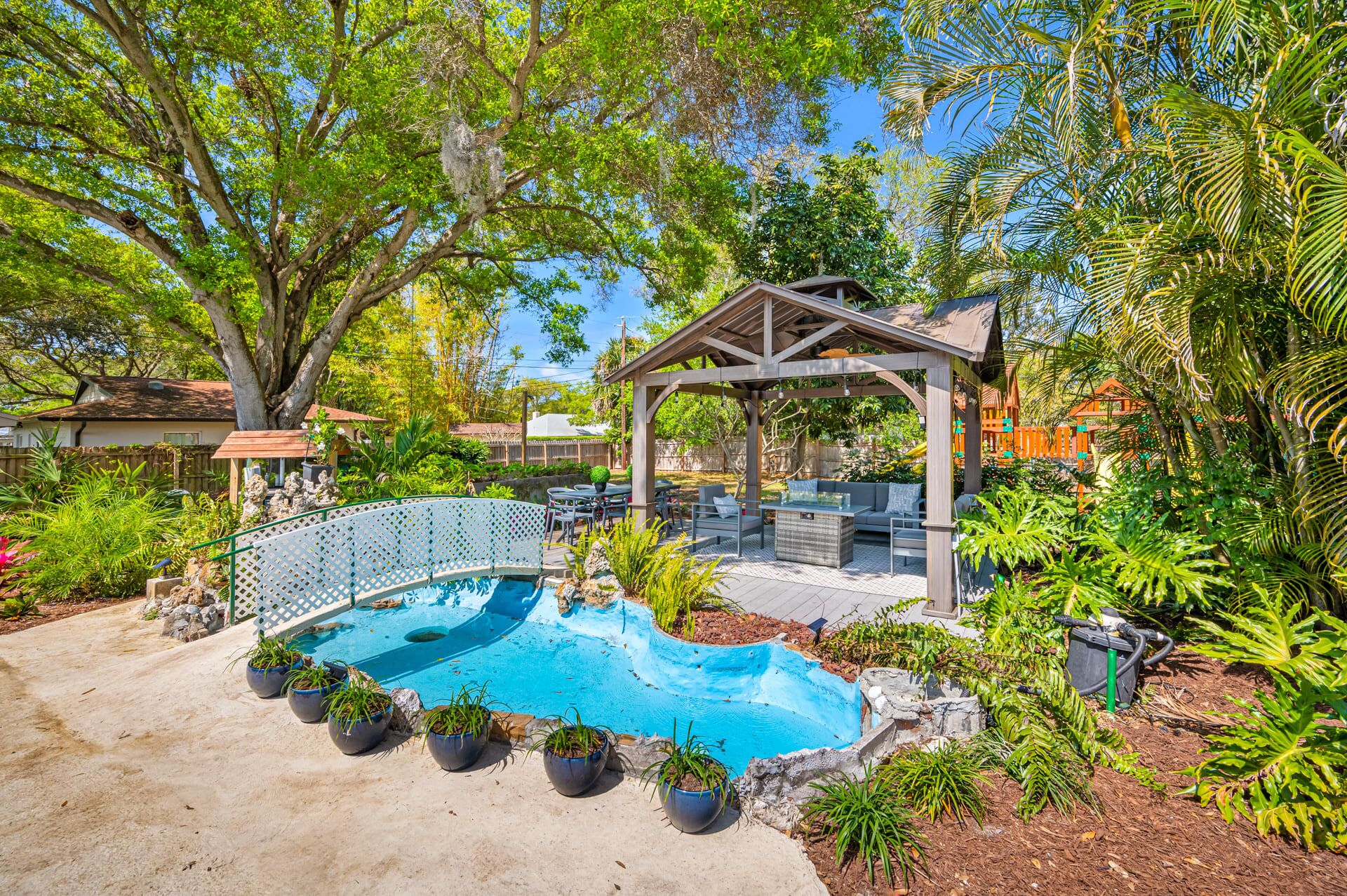 Luxe Largo Retreat: Pool, Games, Basketball & More
