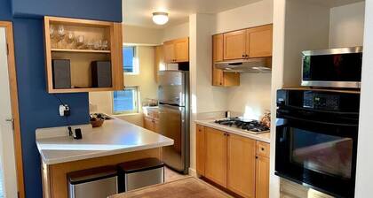 Quiet, Elegant & Cozy -- 4 Miles from Downtown