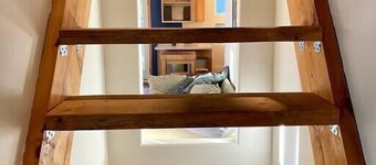 Quiet, Elegant & Cozy -- 4 Miles from Downtown