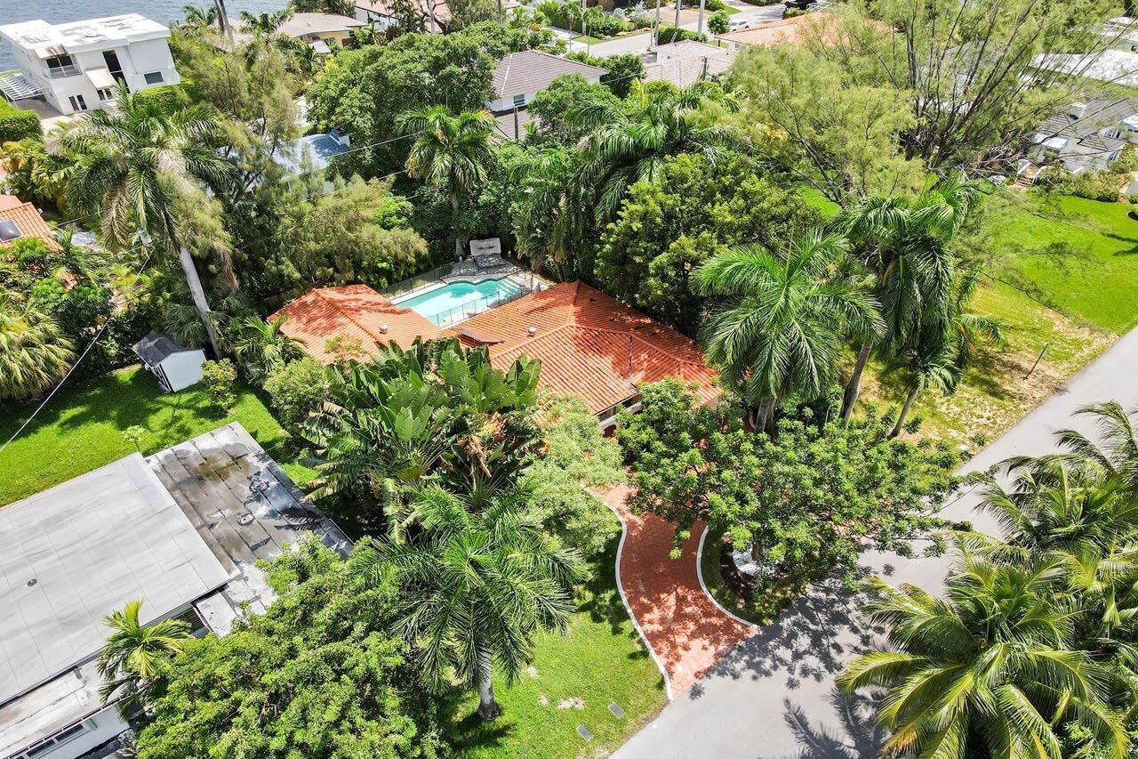 Hidden Miami Gem w/ Pool, BBQ & Minutes to Beach!