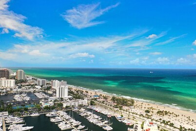 Family Estate w/ Amazing Heated Pool, Near Beach