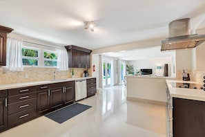 Microwave, oven, highchair