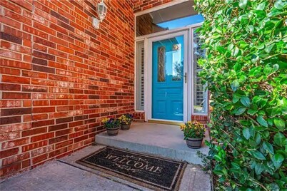 3BD 2Bath Sleep 8 Tornado shelter Whole home Safe Area