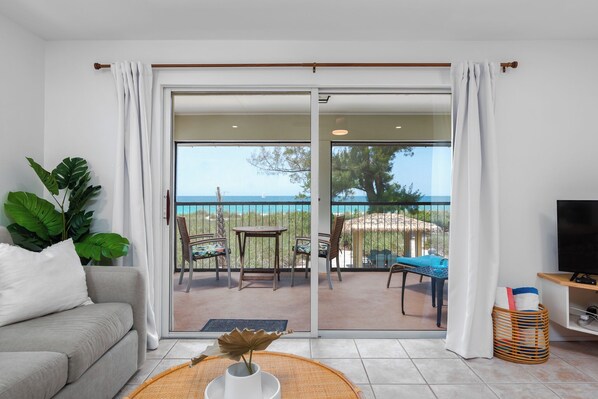 Smart-tv, boeken en een filmbibliotheek