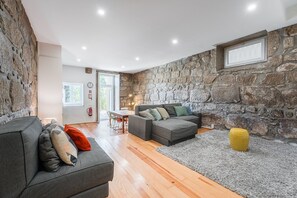 تلفزيون، كُتُب