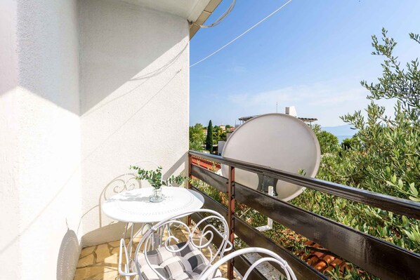 Property grounds - Holiday apartment mit Klimaanlage und Balkon (Gradac)