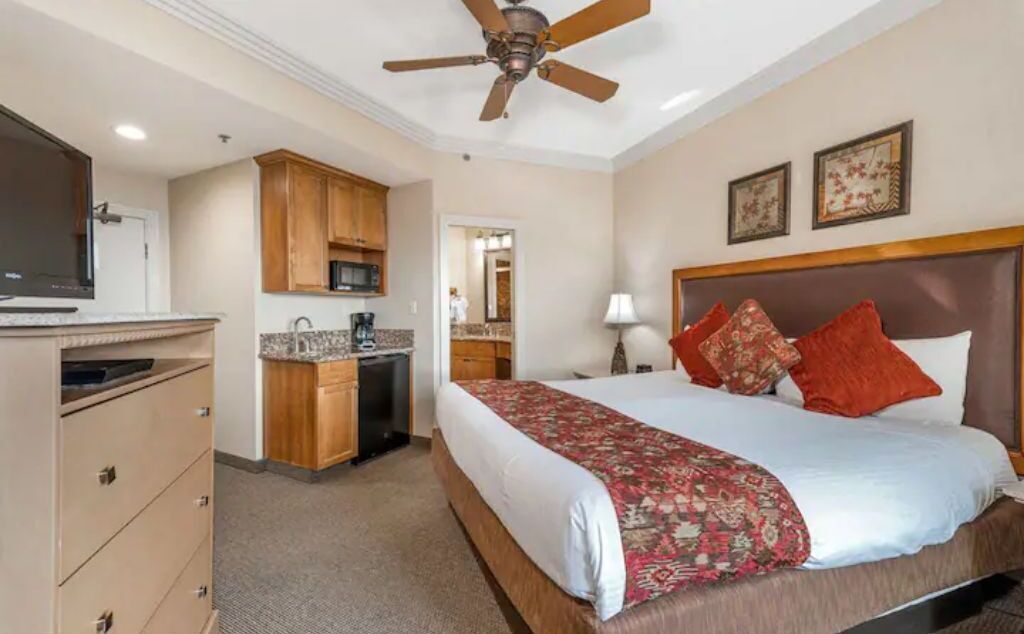 Ridge Tahoe Resort Cascade Suite sleeps 4