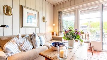 Fernseher, Stereoanlage