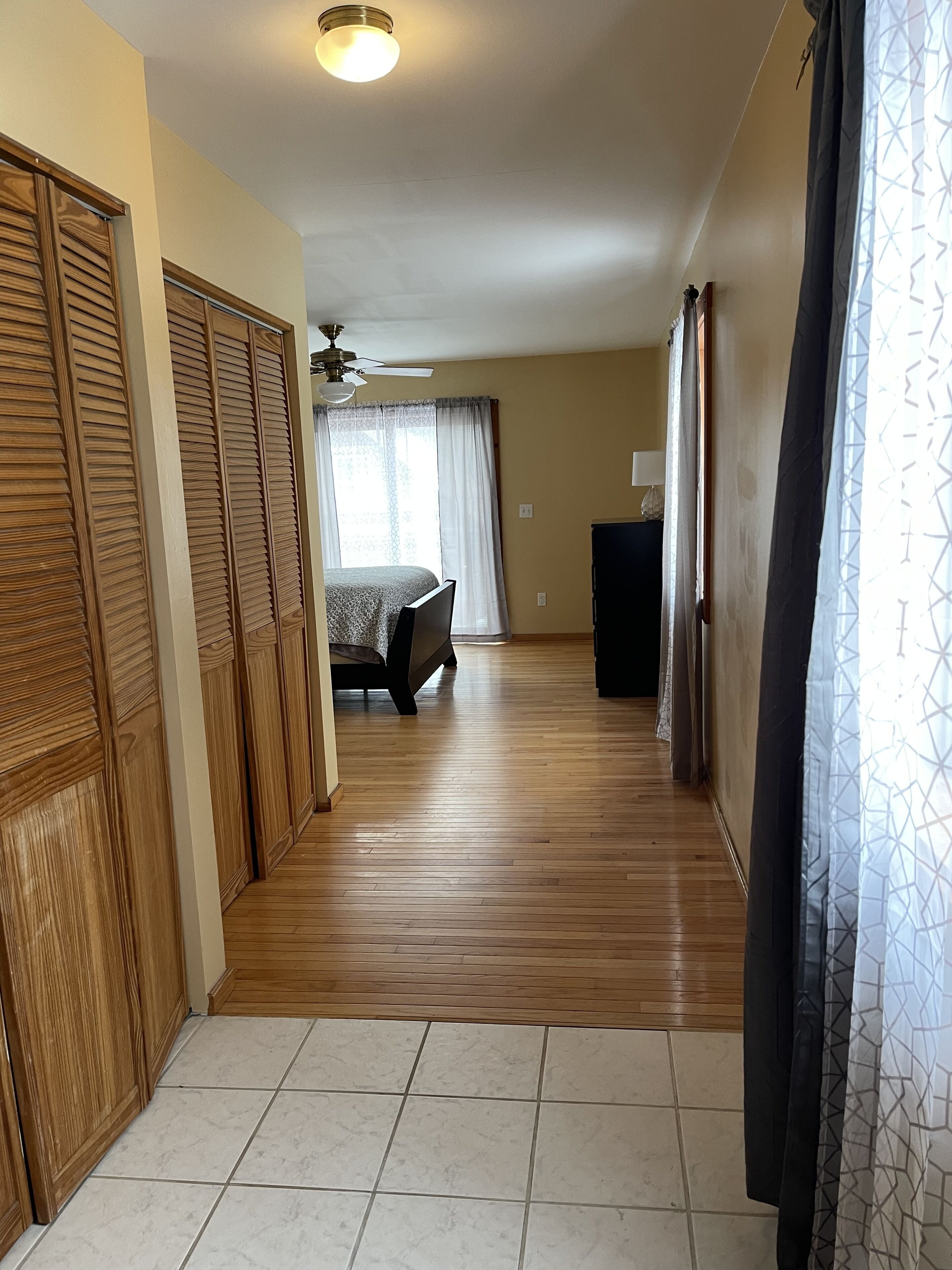 4 chambres, lit parapluie, Wi-Fi gratuit, draps fournis