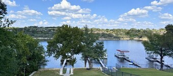 Lakeshore Splendor- Lakefront + Dock!