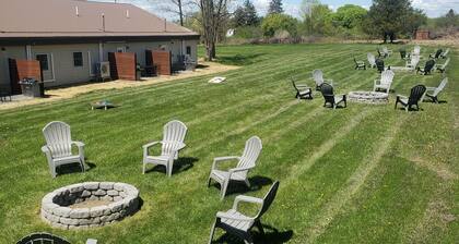 End-unit apartment with spacious lawn