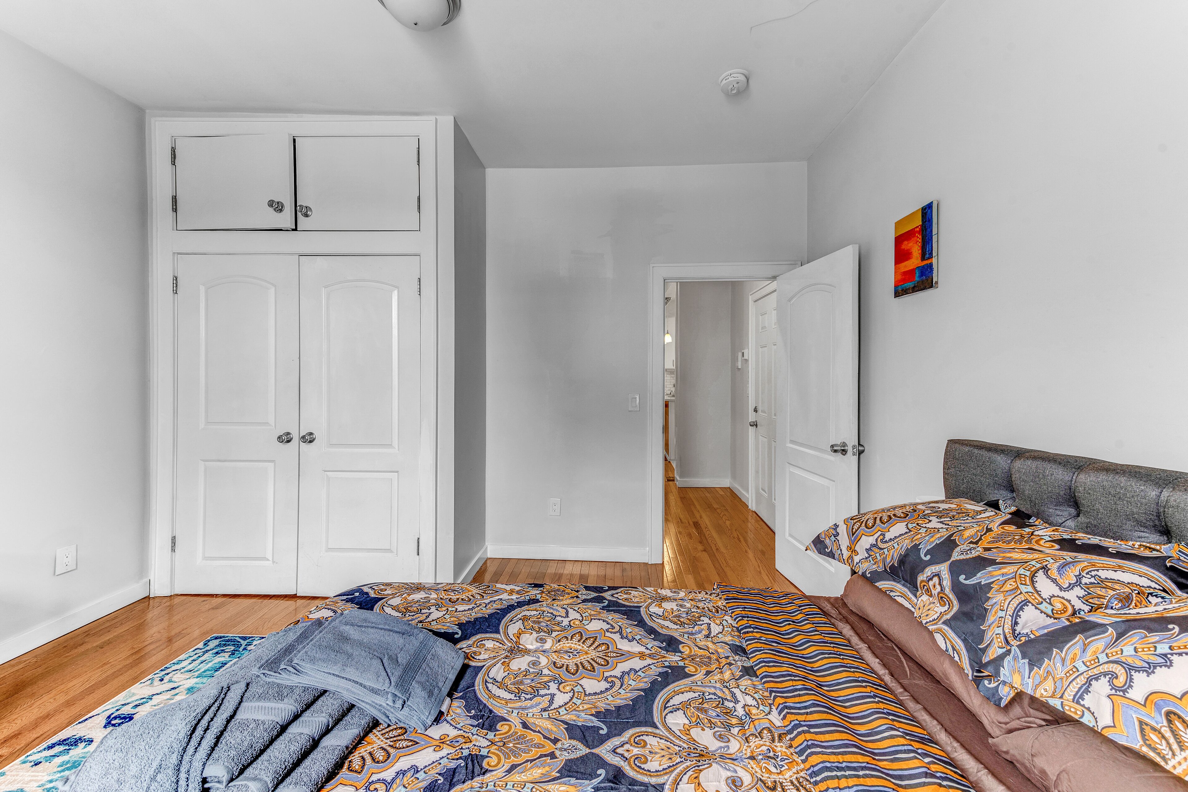 2 Schlafzimmer, Schreibtisch, Bügeleisen/Bügelbrett, kostenloses WLAN