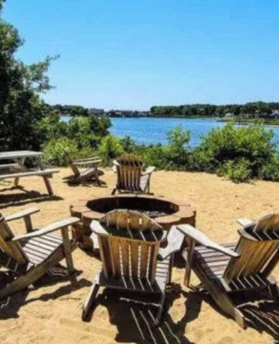 Luxury Resort with Restaurants , 5 minutes to the beach