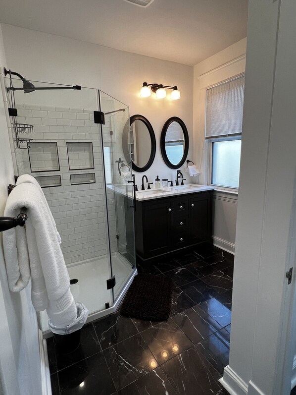 Shower, hair dryer, towels, soap - Historic three-level home in the Highlands (Louisville)