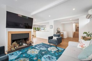 TV - Valley View (Lenah Valley)