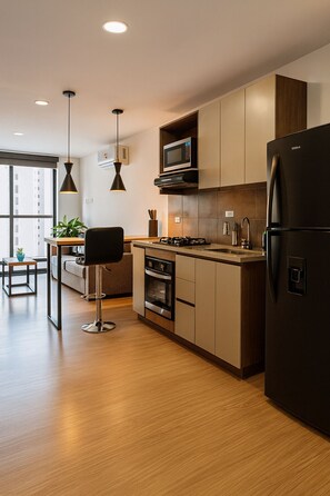 Microonde, forno, piano cottura, carta assorbente