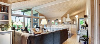 Family summer house in quiet area 8 adults 2 ch