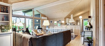 Family summer house in quiet area 8 adults 2 ch