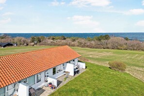 Exterior - Bornholm holiday apartment with sea view (Allinge)