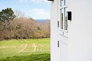 Property grounds - Bornholm holiday apartment with sea view (Allinge)