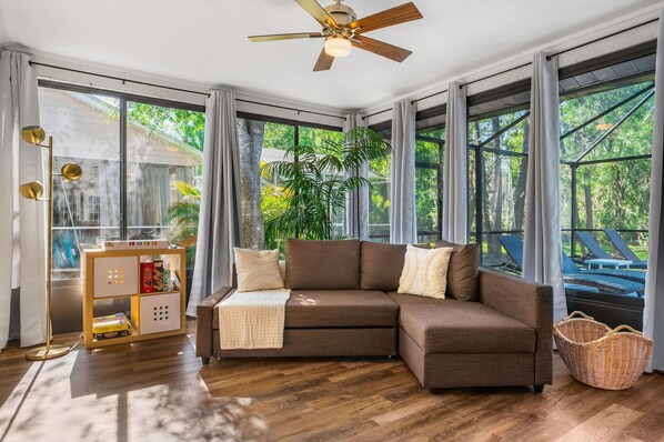 Smart TV, books, offices