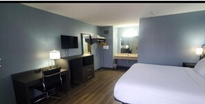 Habitación individual estándar, 1 cama de matrimonio grande, no fumadores | 1 dormitorio, tabla de planchar con plancha, wifi gratis y ropa de cama