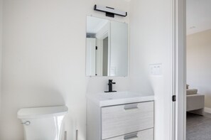 ヘアドライヤー、タオル