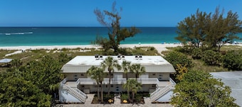 🏝Beachfront Condo Overlooking Gulf of Mexico🏝