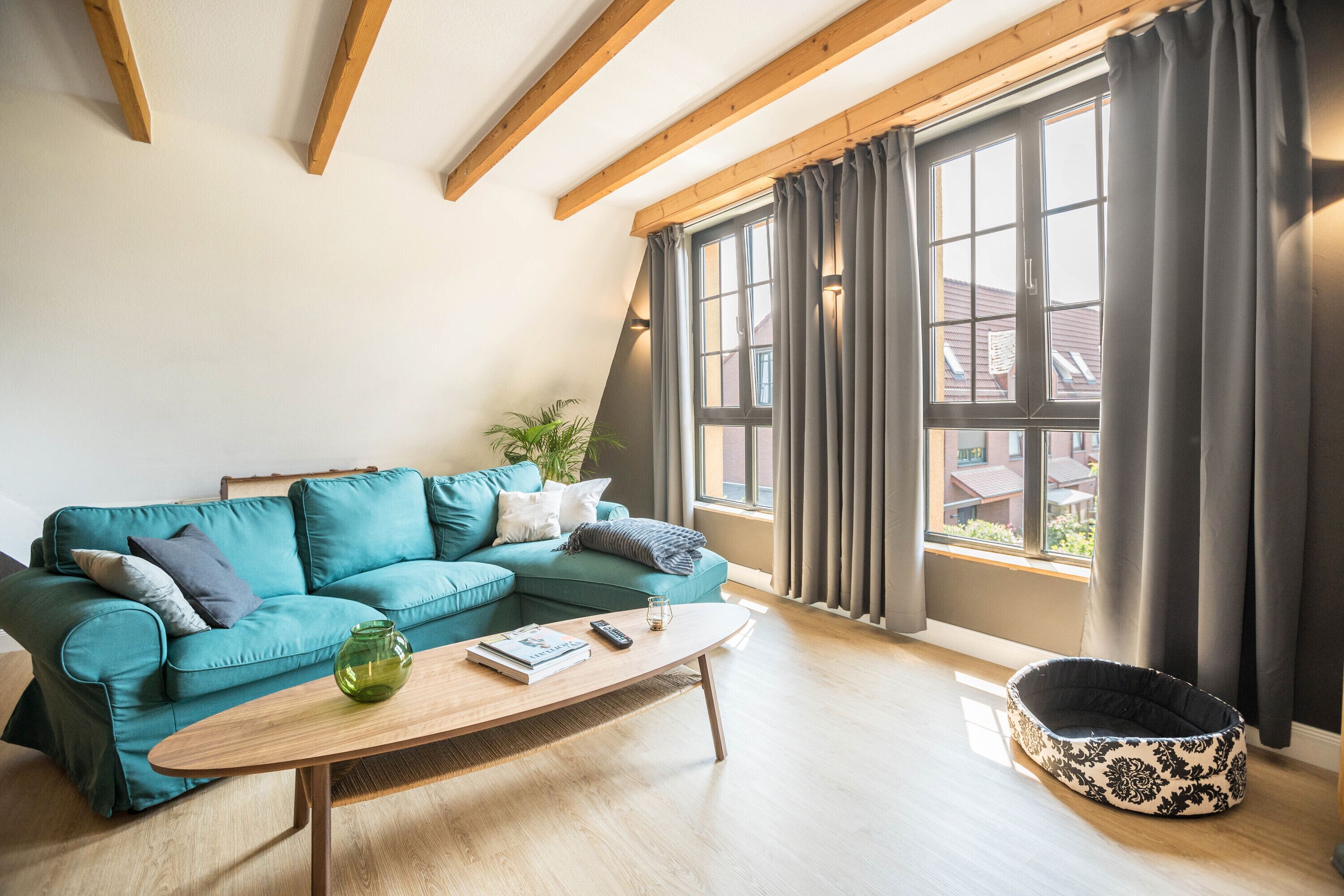 Holiday Apartment "Hanse" with Private Terrace & Wi-Fi