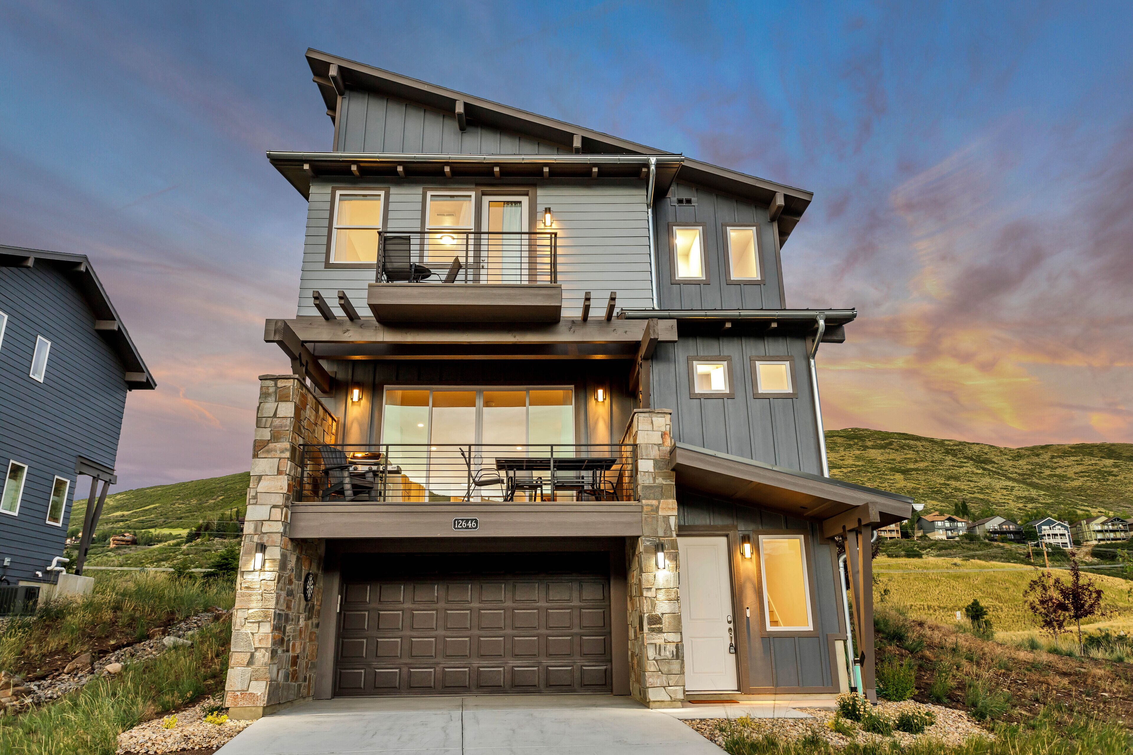 Hideout Lake View House - Private Hot tub - New