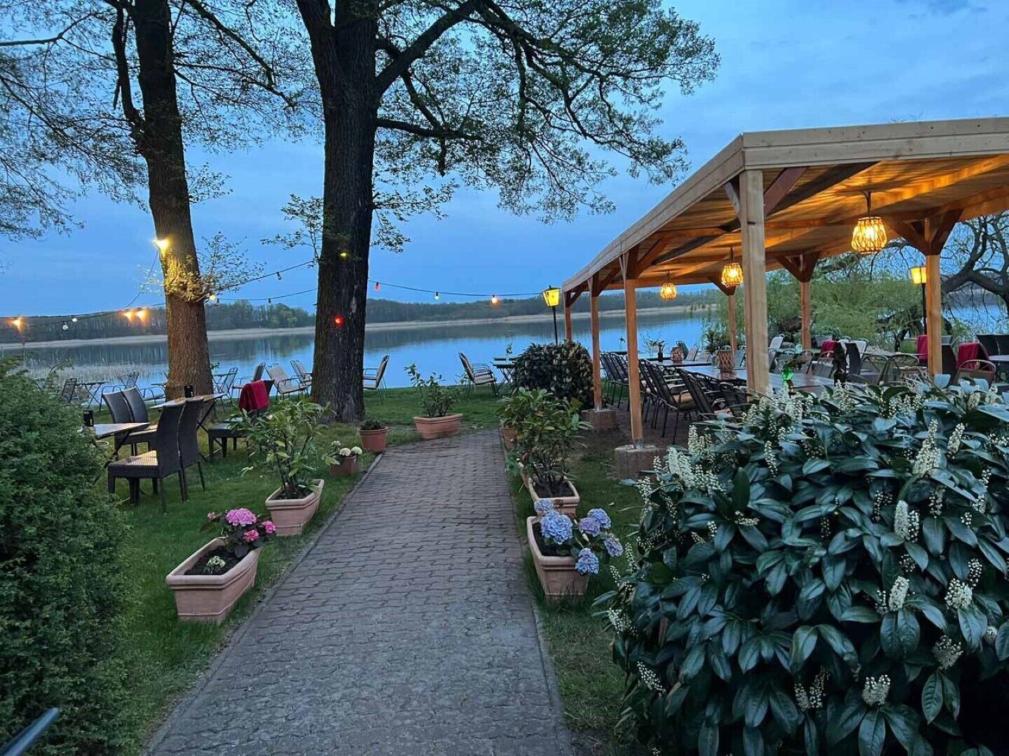Lake view apartment direct water access up to 4 pers. - Restaurant at the wildlife park
