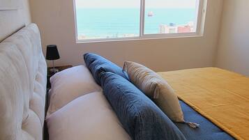 2 bedrooms, soundproofing, iron/ironing board, WiFi