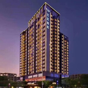 Front of property - RANZ HOTEL (Shenzhen)